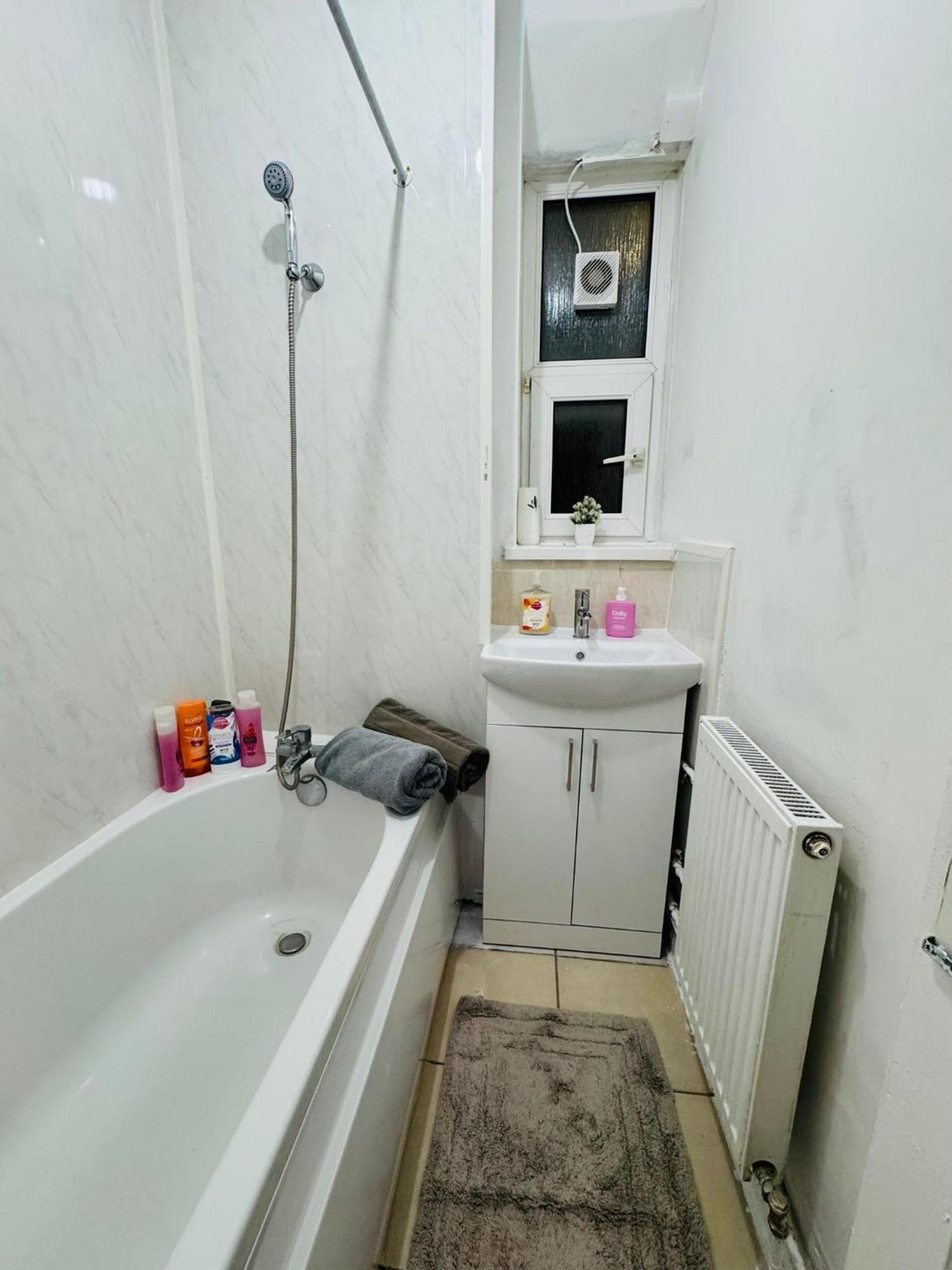 1 Bedroom Flat In Whitechapel, London Exterior photo