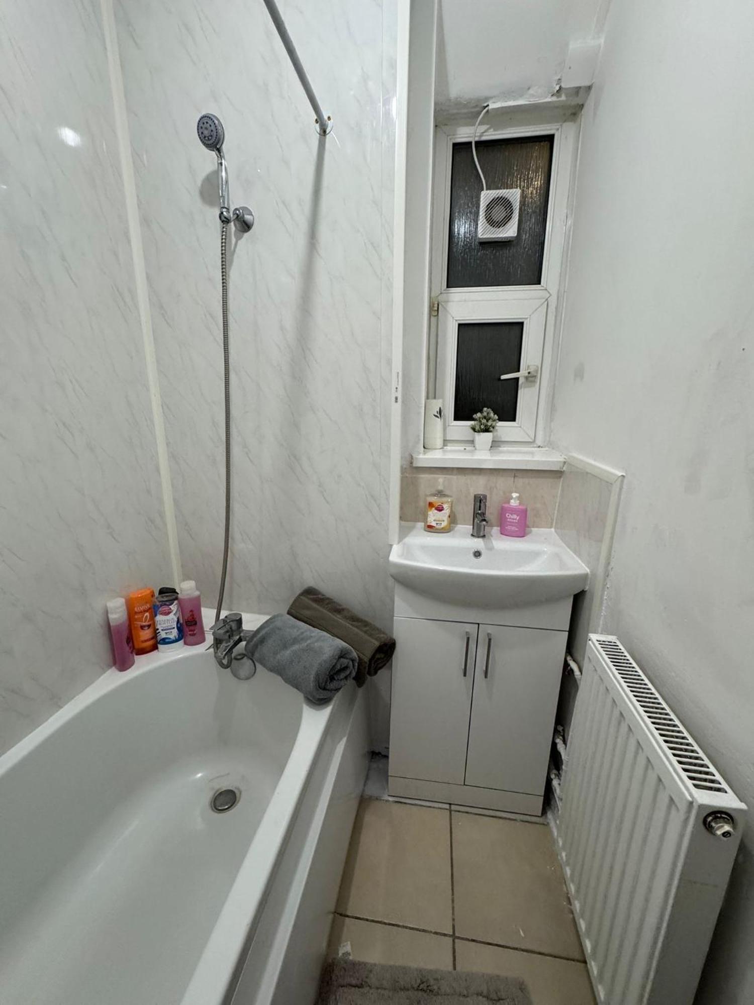 1 Bedroom Flat In Whitechapel, London Exterior photo